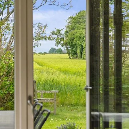 Semesterbostad Odke - 350m From The Sea By Interhome Odder