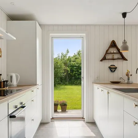 Odke - 350m From The Sea By Interhome *